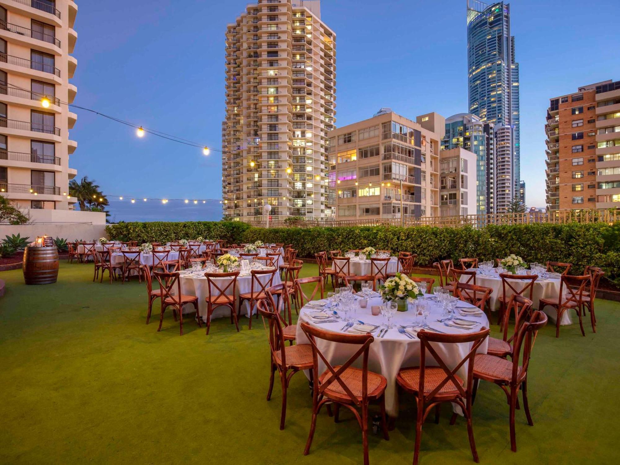 Novotel Surfers Paradise Gold Coast Exterior foto