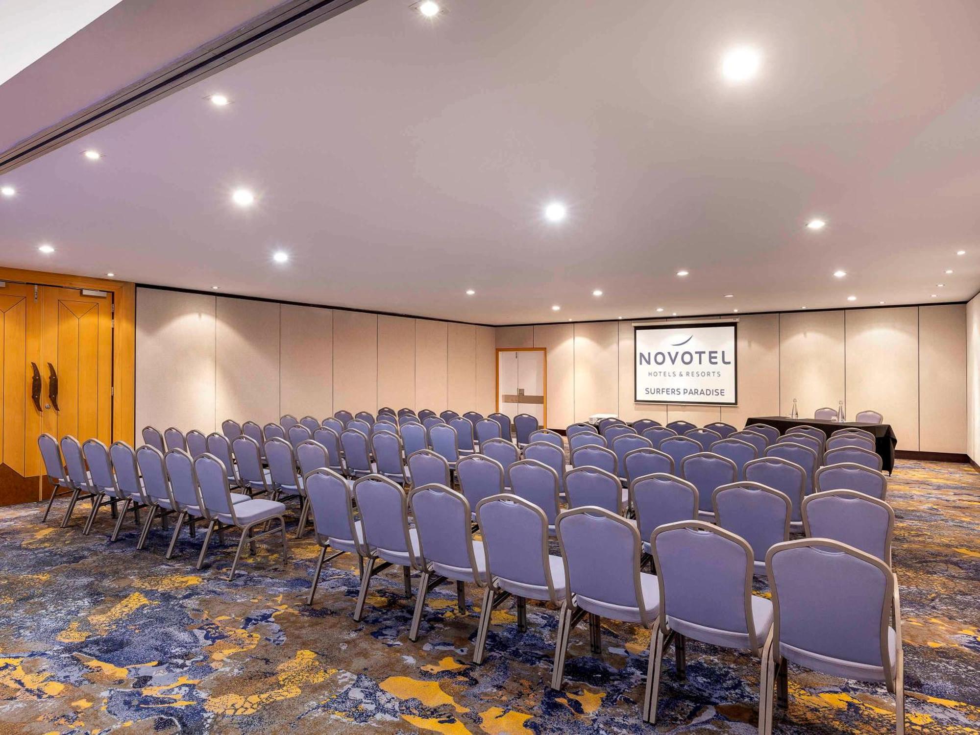 Novotel Surfers Paradise Gold Coast Exterior foto