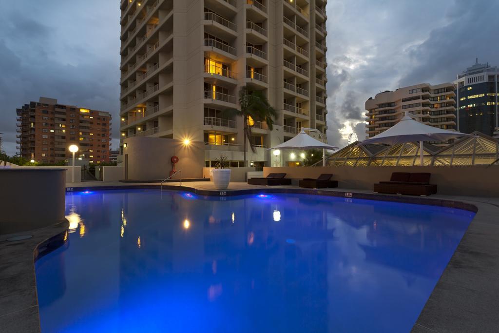 Novotel Surfers Paradise Gold Coast Exterior foto